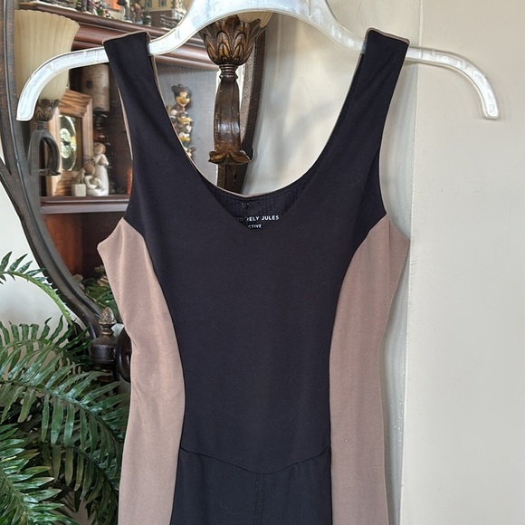 Brand New Sincerely Jules Active Black Tan Colorblock Pull-On Stretch Jumpsuit - Picture 4 of 14